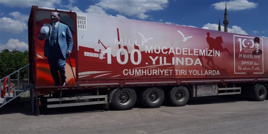 ​​​​​​​Cumhuriyet Tırı Kars’ta mola verdi