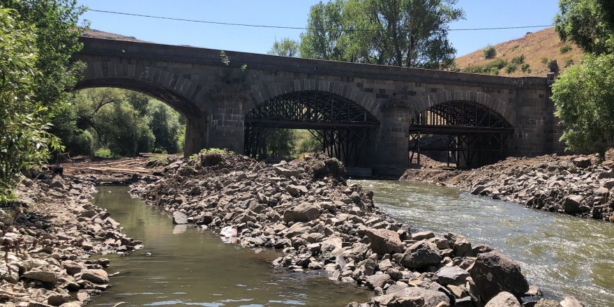 Tarihi Albay Lake Köprüsü restore ediliyor 