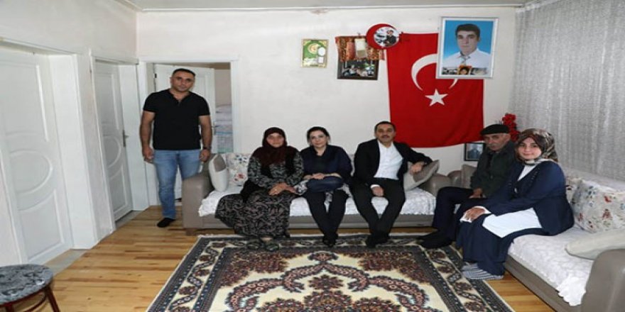 Vali Türker Öksüz, Şehit ailelerini ziyaret etti
