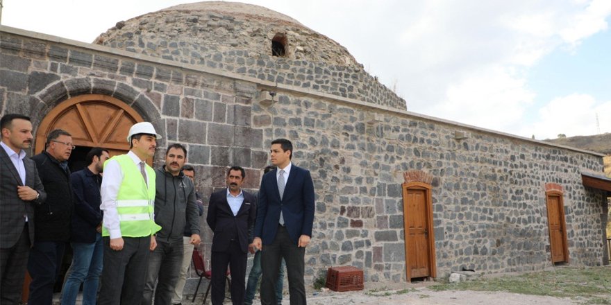Vali Türker Öksüz, Kars Vadisi projesi inşaatlarını inceledi