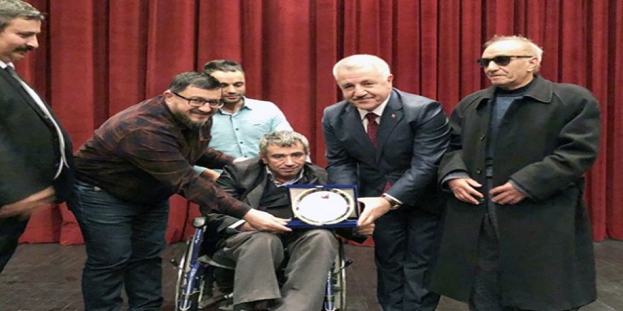Dolunay Derneğinden Ahmet Arslan’a “Engelli Dostu” ödülü
