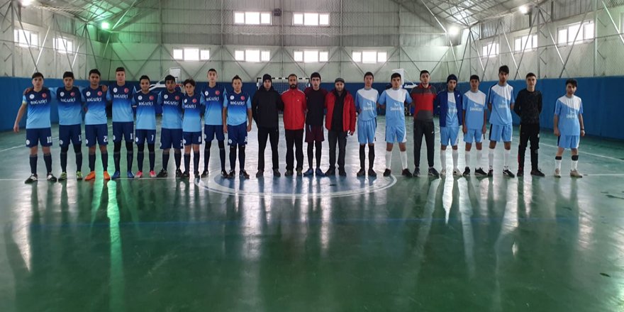 Kars’ta futsal müsabakaları başladı