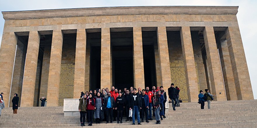 Kars Emniyeti, öğrencilere Ankara’yı gezdirdi
