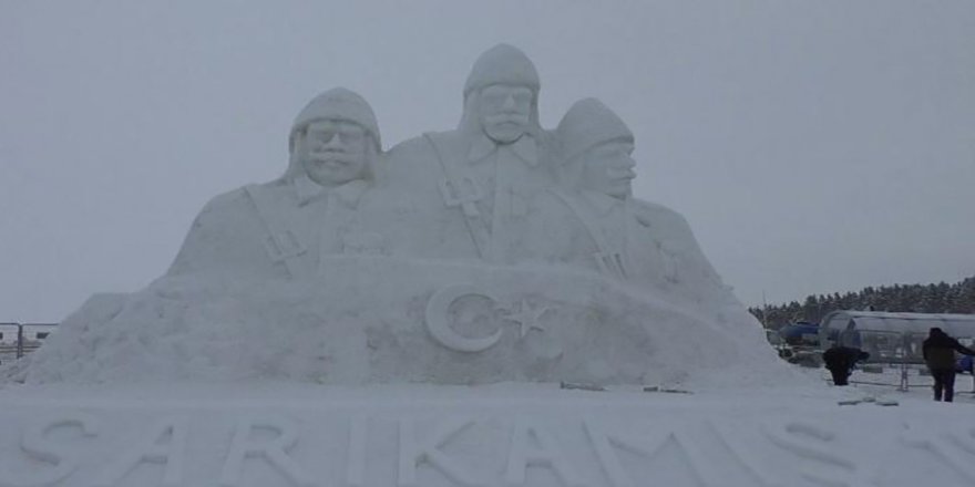 90 bin askerin kardan heykelleri tamamlandı