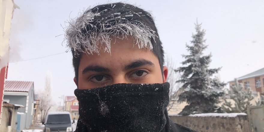 Kars’ta soğuktan vatandaşların saçları ve kirpikleri dondu