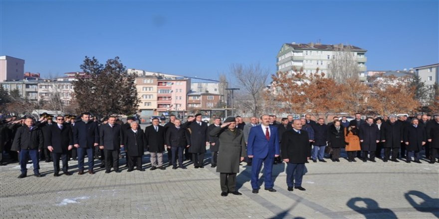 Doğu Cephesi Komutanı Kazım Karabekir Paşa eksi 19 derece soğukta Kars’ta anıldı