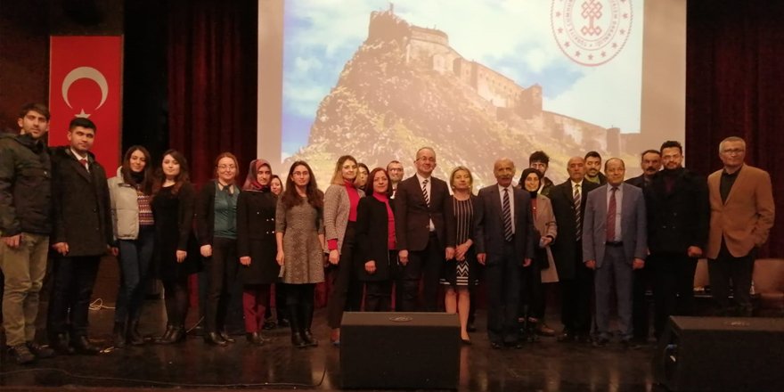 Kars Barosundan "Aile İçi Şiddet ve Çocuk İstismarını Önlemede Öğretmenlerin Rolü" paneli!