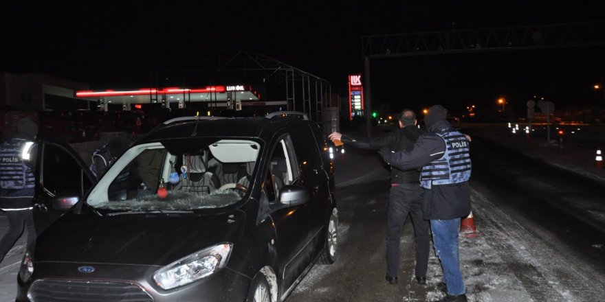 Kars’ta eksi 20 derecede asayiş uygulaması