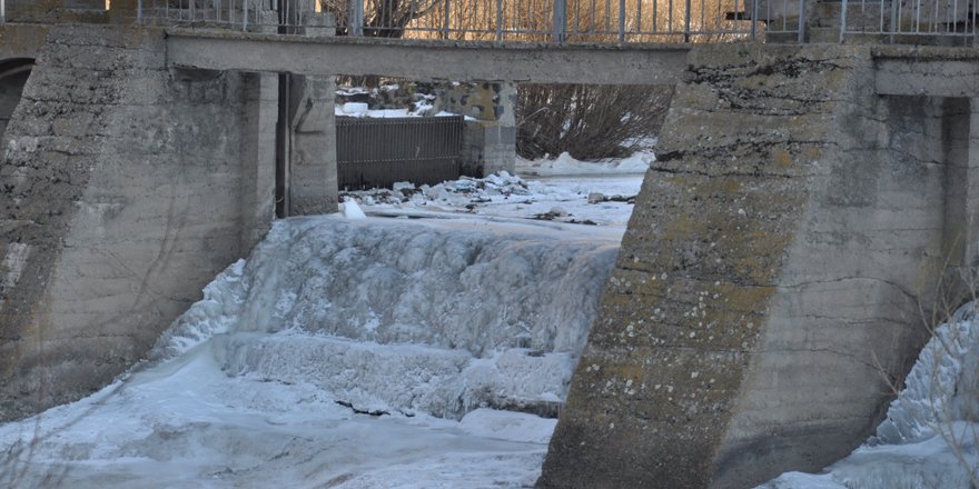 Batı’da bahar, Kars’ta kış