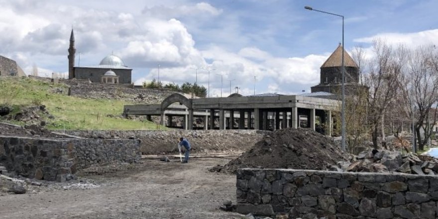 Kars Bedesten Projesi’nde çalışmalar başladı