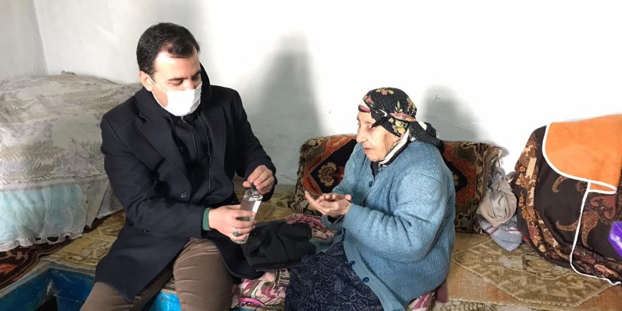 Kaymakam Koşal, şehit annesini ve 102 yaşındaki Ümmühan Azer’i ziyaret etti