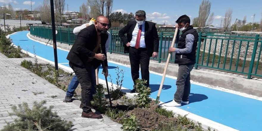 Akyaka Belediyesi’nde ağaçlandırma seferberliği