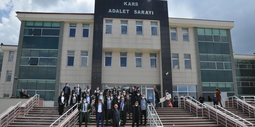 Kars Barosu: “Başkanlarımız muhataplarıyla görüşsün”