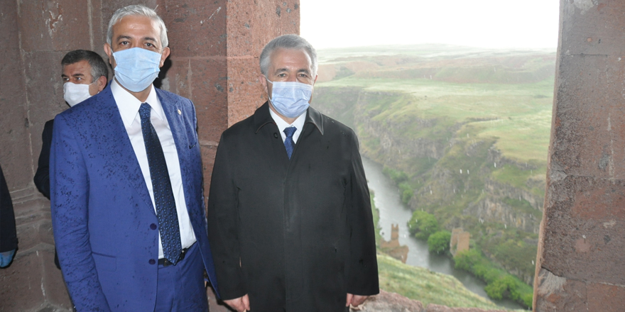 Türkiye-Ermenistan sınırındaki tarihi köprü onarılacak