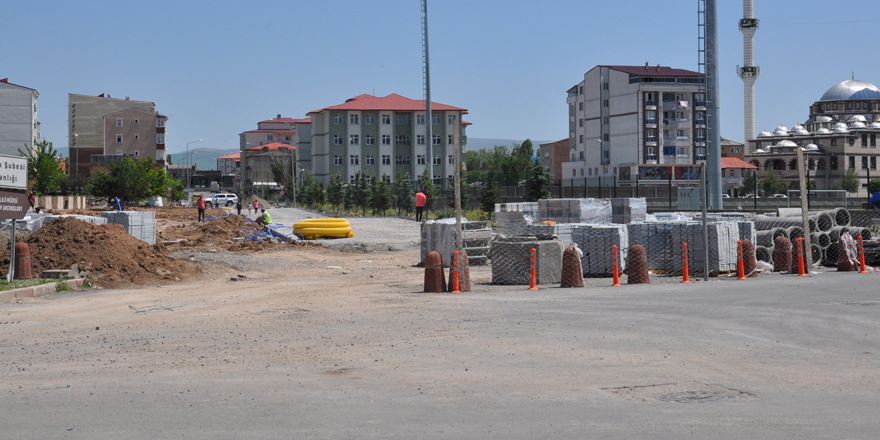 Kars Millet Bahçesi’nde çalışmalar sürüyor