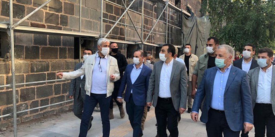Milletvekilleri Arslan ve Kılıç, restorasyonu devam eden projeleri inceledi