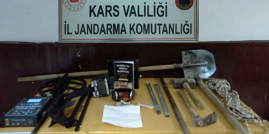 Kars’ta defineciler suçüstü yakalandı