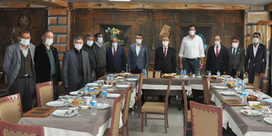 Kars Ziraat Odasından Müdür Düzgün’e veda yemeği!