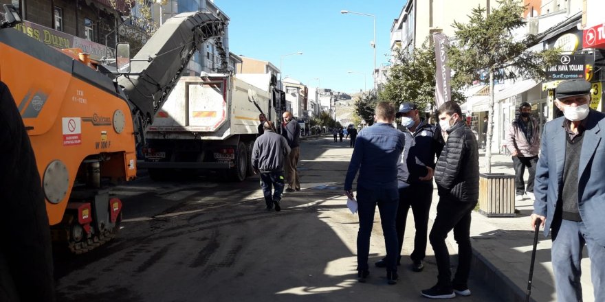  Belediye Kazımpaşa Caddesi’nin asfaltına başladı