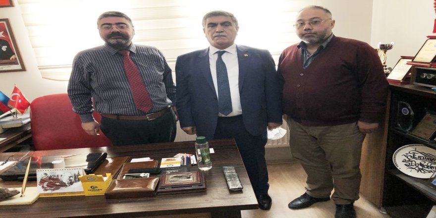 CHP Kars İl Başkanı Taner Toraman, Gazeteciler Cemiyetini ziyaret etti