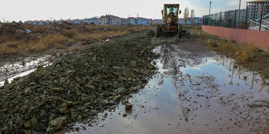 Kars’ta kışa hazırlık çalışmaları devam ediyor