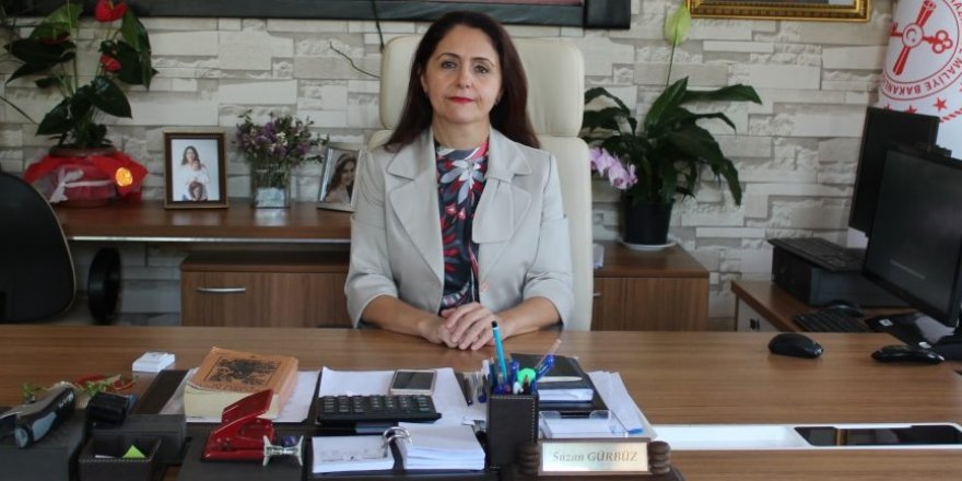 Kars Defterdar vekili Suzan Gürbüz göreve başladı