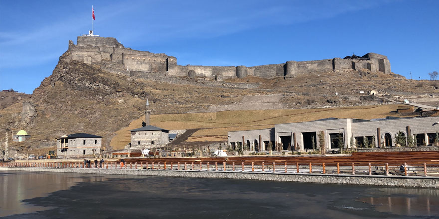 Kars eksi 12’yi gördü