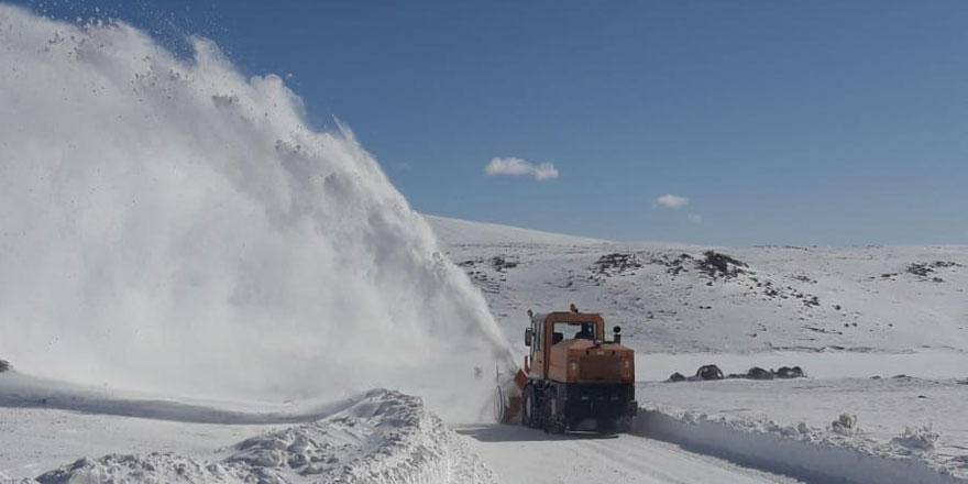 Kars'ta 71 köy yolu ulaşıma kapalı
