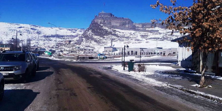 Kars halkı, sokak kısıtlamalarına tam uyum sağlıyor