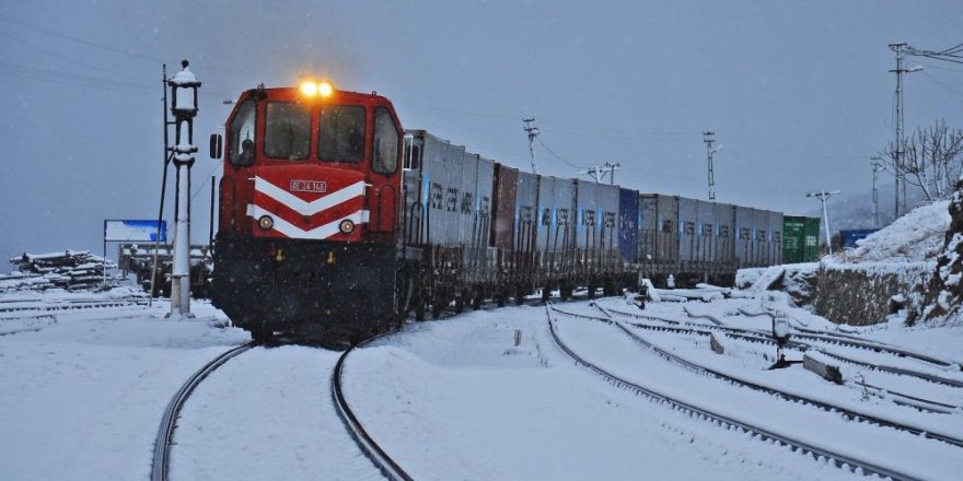Rusya'ya gidecek olan ilk ihracat treni Türkiye-Moskova arasında mekik dokuyacak