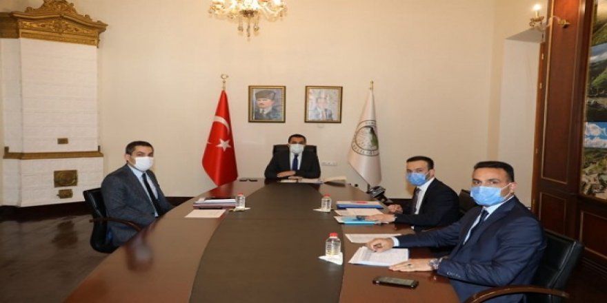 Kars’ın köylerine yapılacak işler değerlendirildi