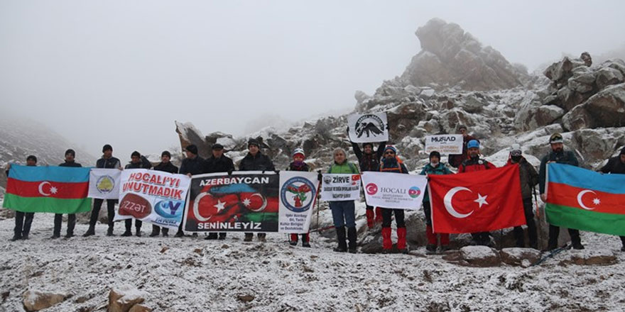 Karslı dağcılar, Haça Dağı’na zirve yaptı