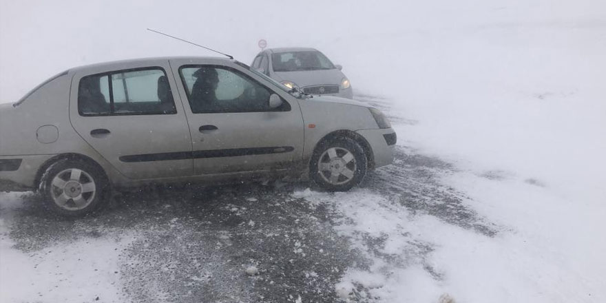 Kars’ta tipi araçların geçişine izin vermiyor