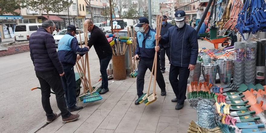 Kaldırım işgali denetimleri devam ediyor