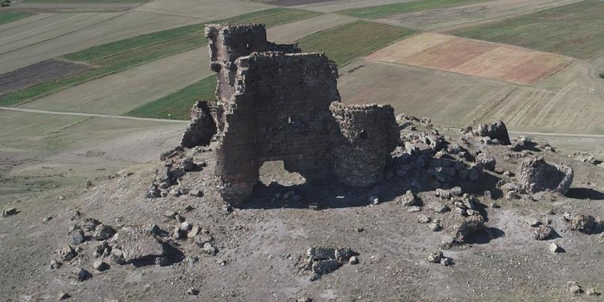 Kız Kalesi, onarılarak turizme kazandırılmayı bekliyor