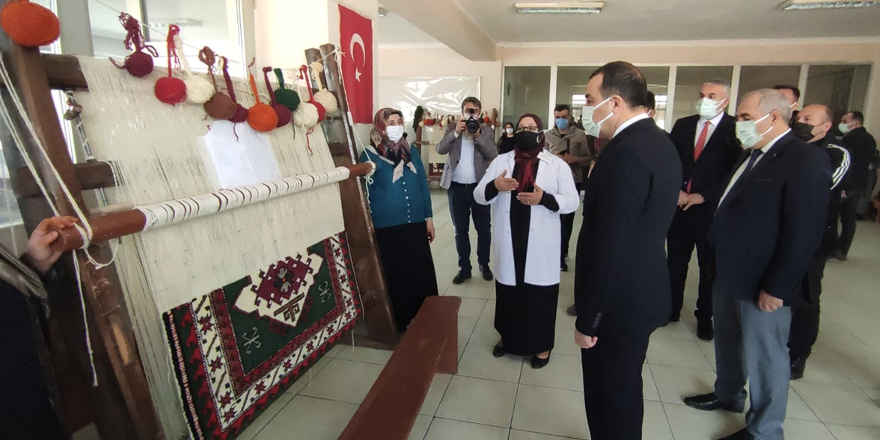 Kars Belediyesi 228 kişiye ekmek kapısı oldu