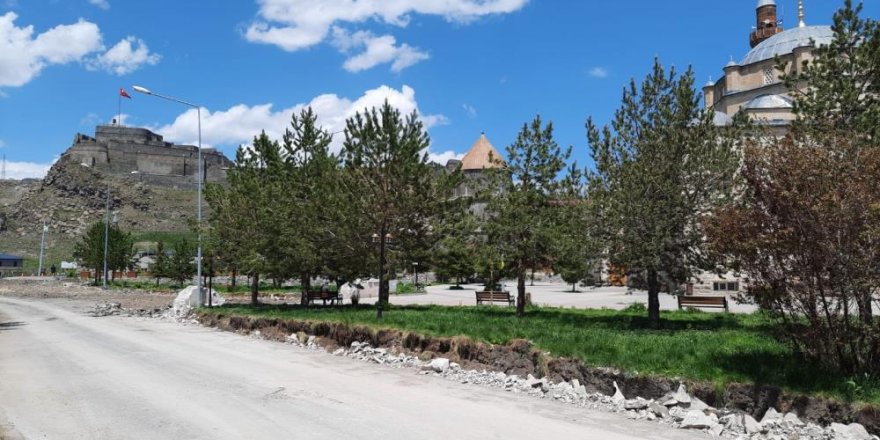 Evliya Cami etrafı tarihi dokuya uygun olarak yapılacak