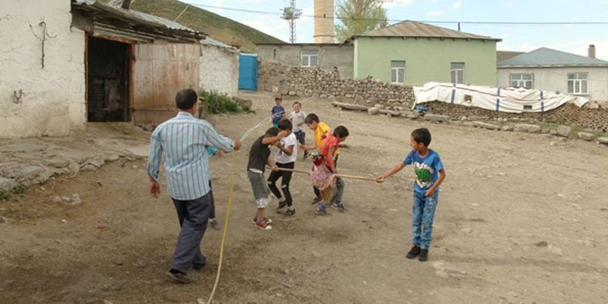 Kars’ta Şaman geleneğinde yağmur duası yapıldı