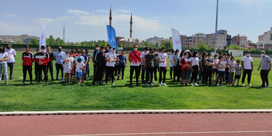 Kars'ta Yaz Spor Okulları açıldı