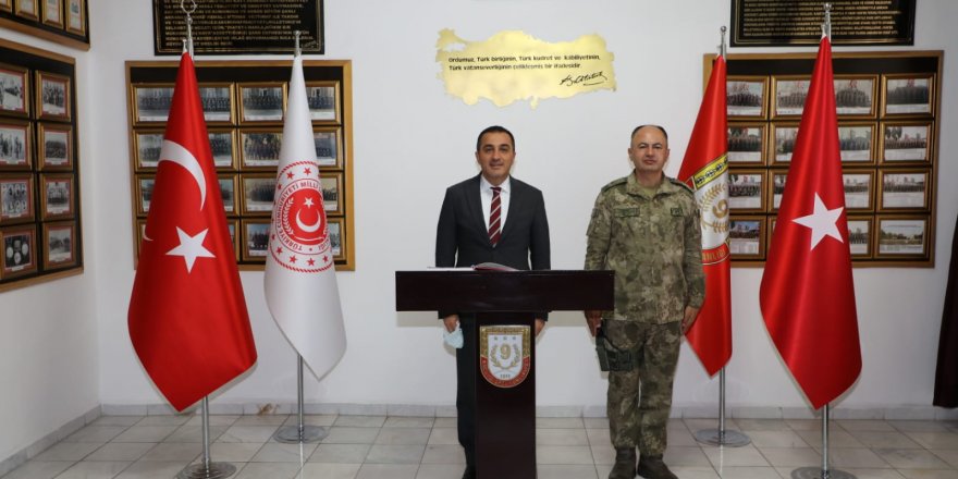 Kars Valisi ve Belediye Başkan Vekili Türker Öksüz'den Tuğgeneral Özgür Nuhut'a ziyaret