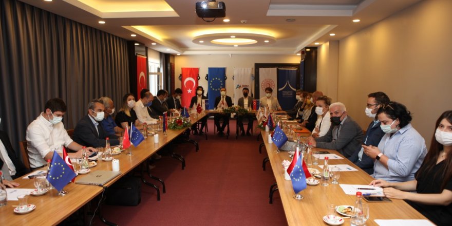 Vali Öksüz: Bütün kurumlar Kars Kent Projesi’ne destek vermeli