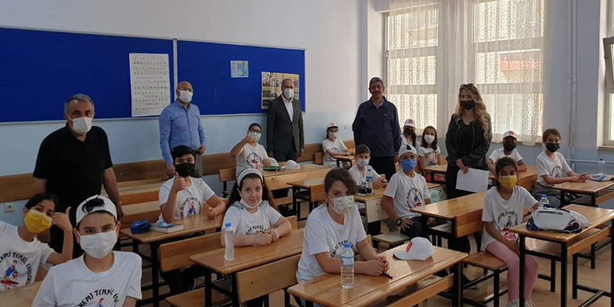 Milli Eğitim Müdürü açıkladı; Okullar ne zaman açılacak?