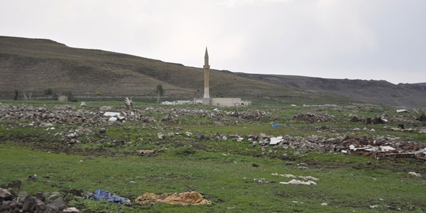 Kars Baraj Gölü’nün suları çekildi