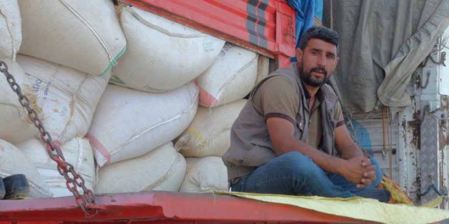 GÜNEYDOĞULU SAMAN SATICILARI KARS’TA ÇOK DERTLİ