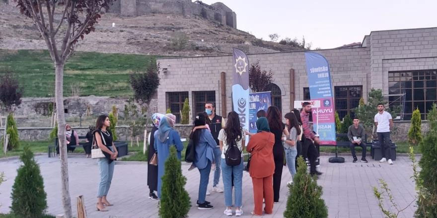 Kars’ta polis 3 bin 549 kişi bilgilendirdi