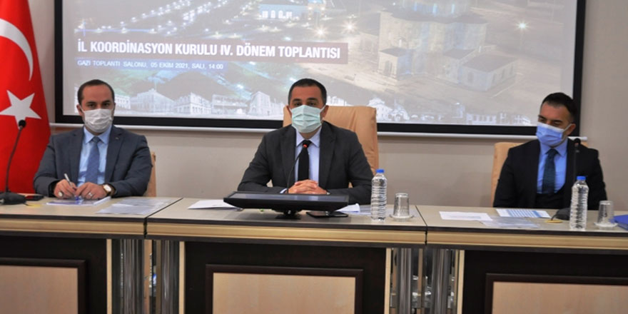 Vali Öksüz: “Amacımız Kars’ın kamu yatırımlarından en büyük payı almasıdır”