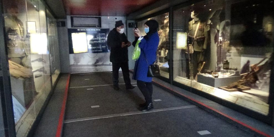 "Çanakkale Savaşları Mobil Müze Tırı" Kars’ta