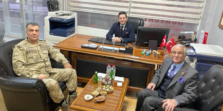 Kars İl Jandarma Alay Komutanı Albay Hıdır Ayçiçek, gazetekars.com’u ziyaret etti