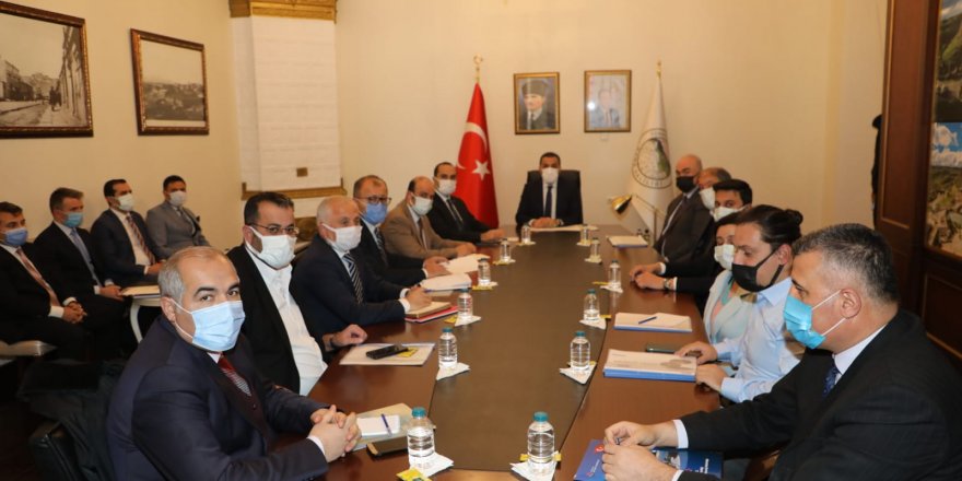 Kars Valisi Türker Öksüz Başkanlığında “Ekonomi Toplantısı” yapıldı
