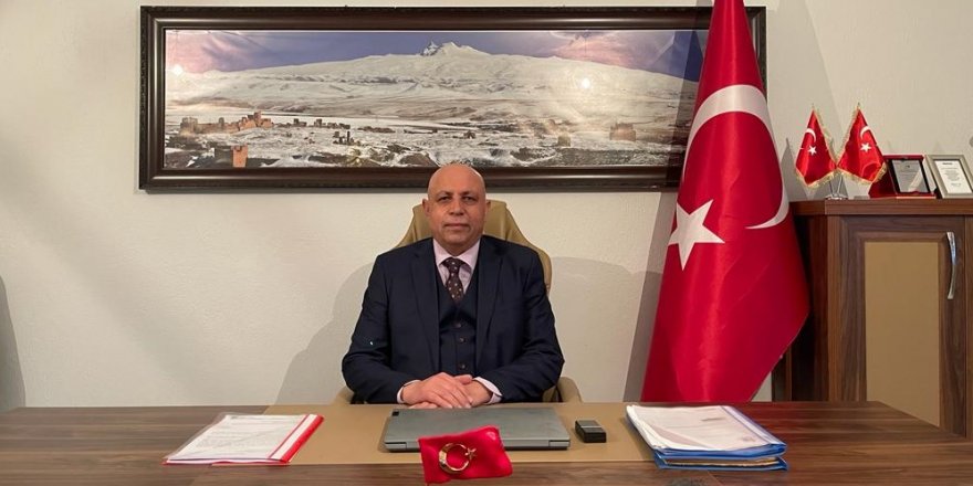 TUTAP Kars İl Temsilcisi Ali Gürbüz Sadıkoğlu'ndan  “Kütüphanesiz Okul Kalmayacak” projesine destek